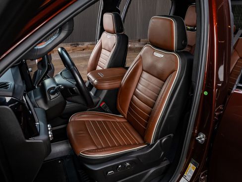 Used 2024 GMC Sierra 3500 Denali Ultimate image 29