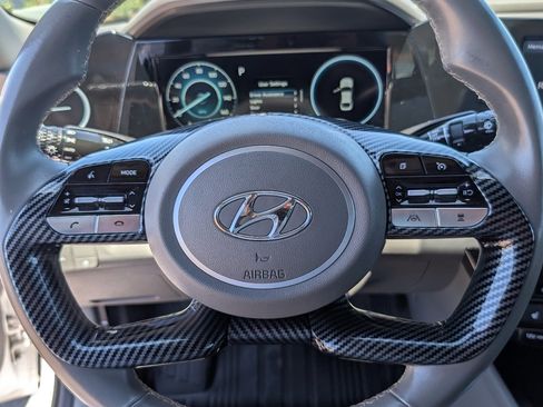 Used 2022 Hyundai Elantra SEL w/ Convenience Package FWD image 18