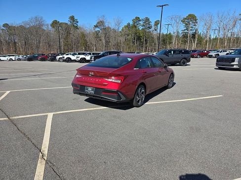 New 2026 Hyundai Elantra Limited FWD image 14
