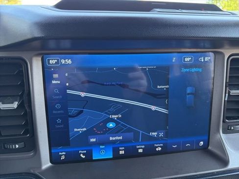 Used 2022 Ford Bronco Outer Banks AWD/4WD image 17