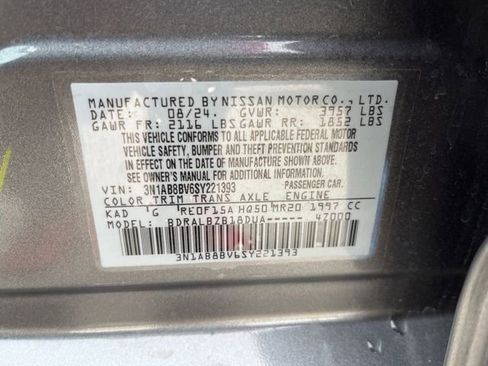 Used 2025 Nissan Sentra S image 27