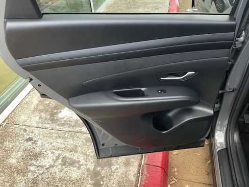 Used 2025 Hyundai Tucson SEL image 18