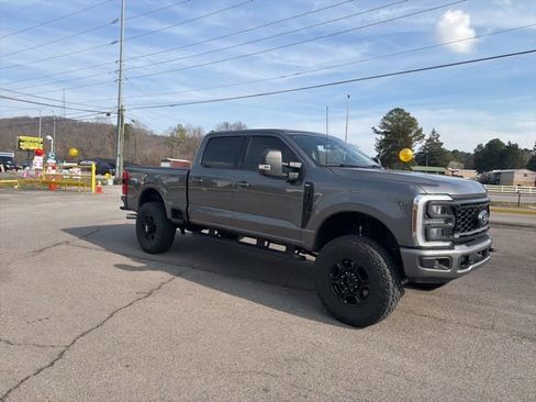 Used 2024 Ford F250 XLT w/ XLT Premium Package image 8