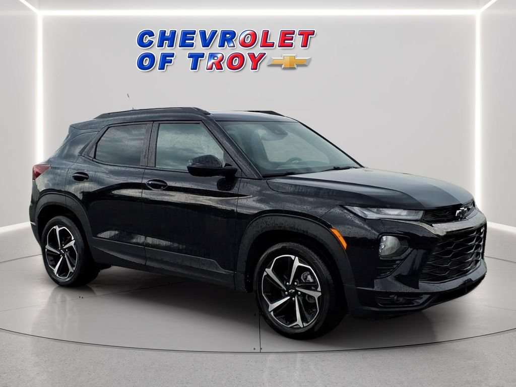 Certified 2022 Chevrolet TrailBlazer RS w/ Sun and Liftgate Package FWD image 1