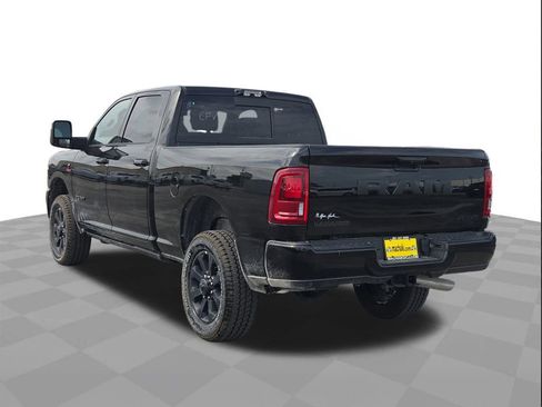 New 2025 RAM 2500 Laramie AWD/4WD image 4