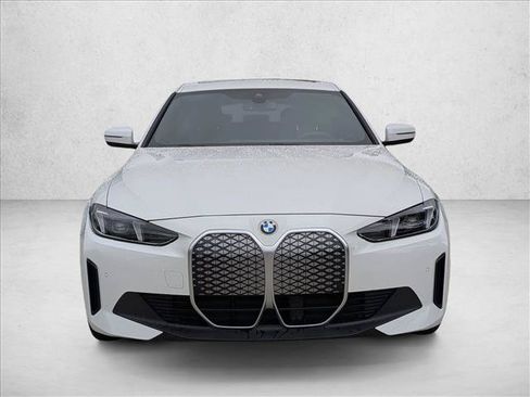 Used 2025 BMW i4 eDrive40 RWD image 2