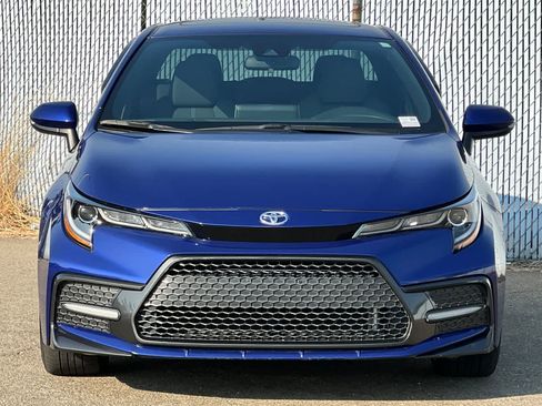 Used 2021 Toyota Corolla SE w/ SE Premium Package FWD image 8