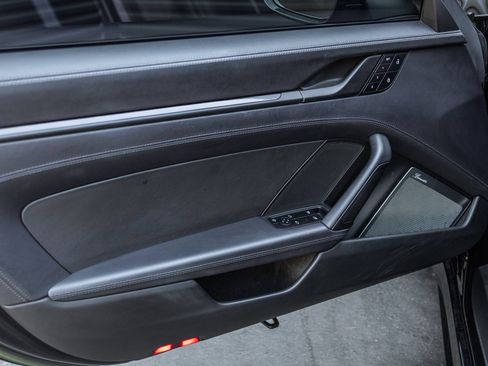 Used 2023 Porsche 911 Carrera image 19