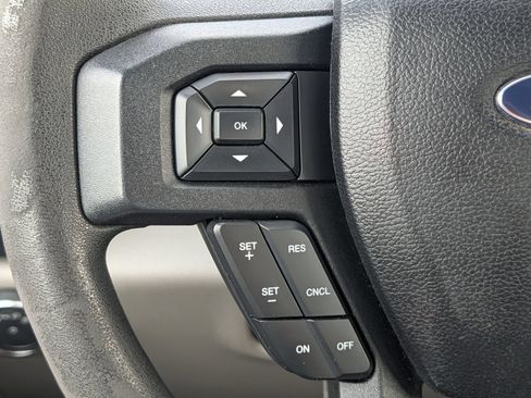 Used 2015 Ford F150 XL w/ Equipment Group 101A Mid AWD/4WD image 31