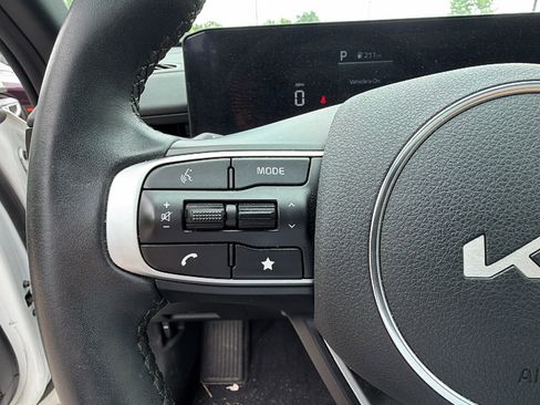 Used 2025 Kia K5 GT-Line w/ GT-Line Premium Package FWD image 27