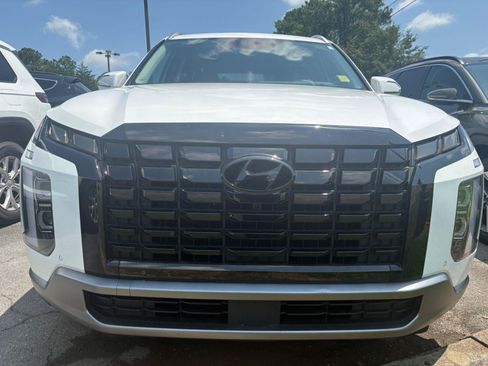 Used 2023 Hyundai Palisade Limited AWD/4WD image 6