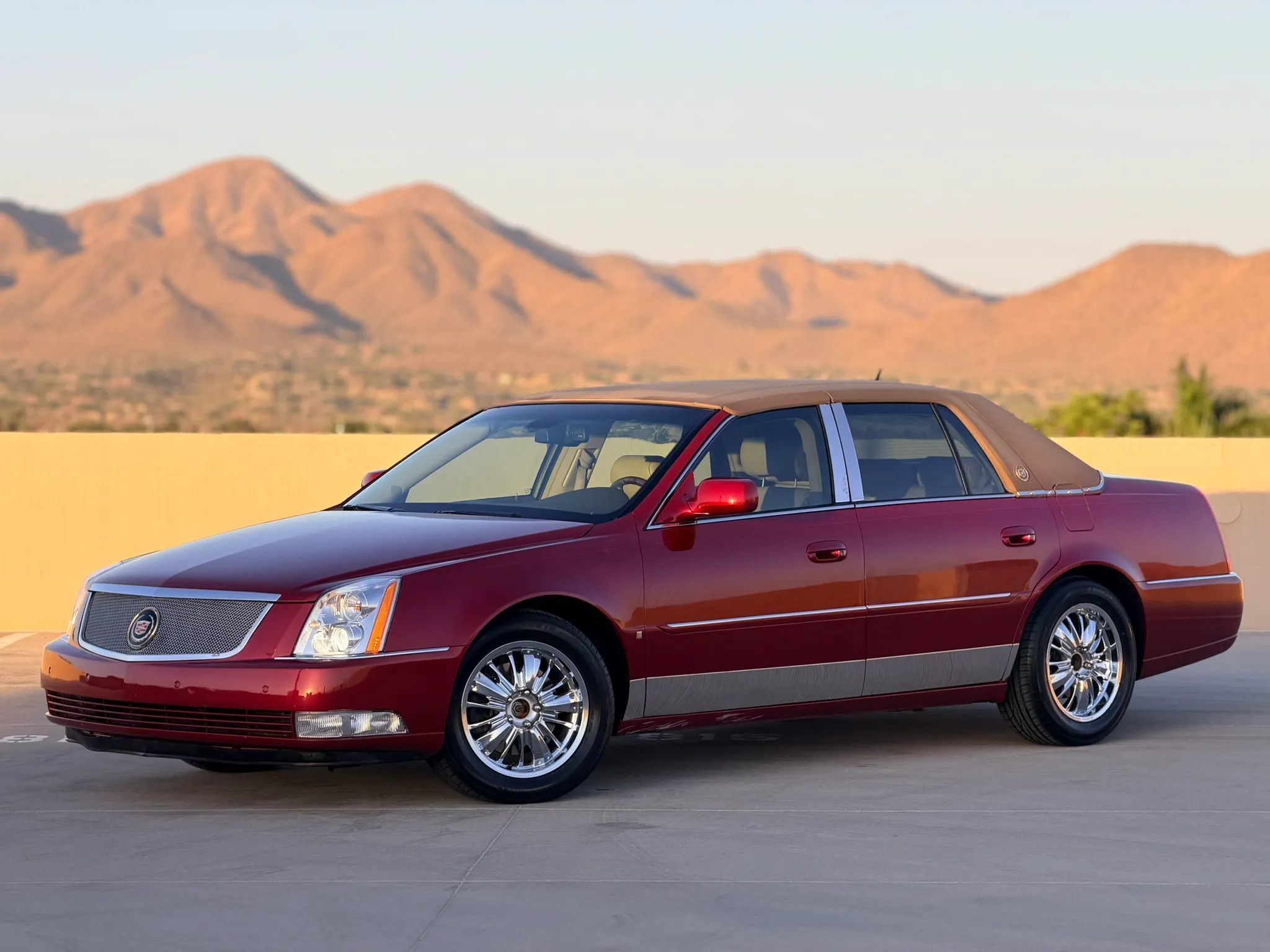 Used 2006 Cadillac DTS FWD image 3
