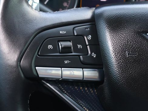 Certified 2024 Cadillac XT6 Sport w/ Technology Package image 31