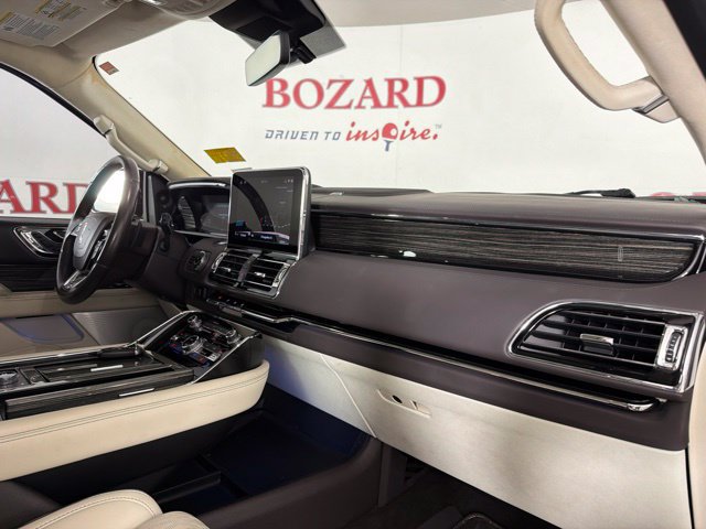 Used 2021 Lincoln Navigator Black Label w/ Special Edition Package AWD/4WD image 34