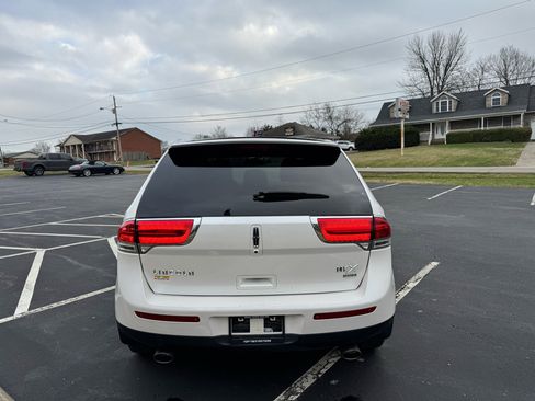 Used 2011 Lincoln MKX AWD w/ 102A Rapid Spec Order Code image 7