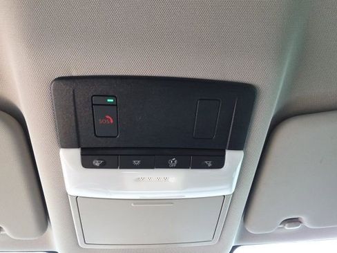 Used 2023 Nissan Rogue SV image 20