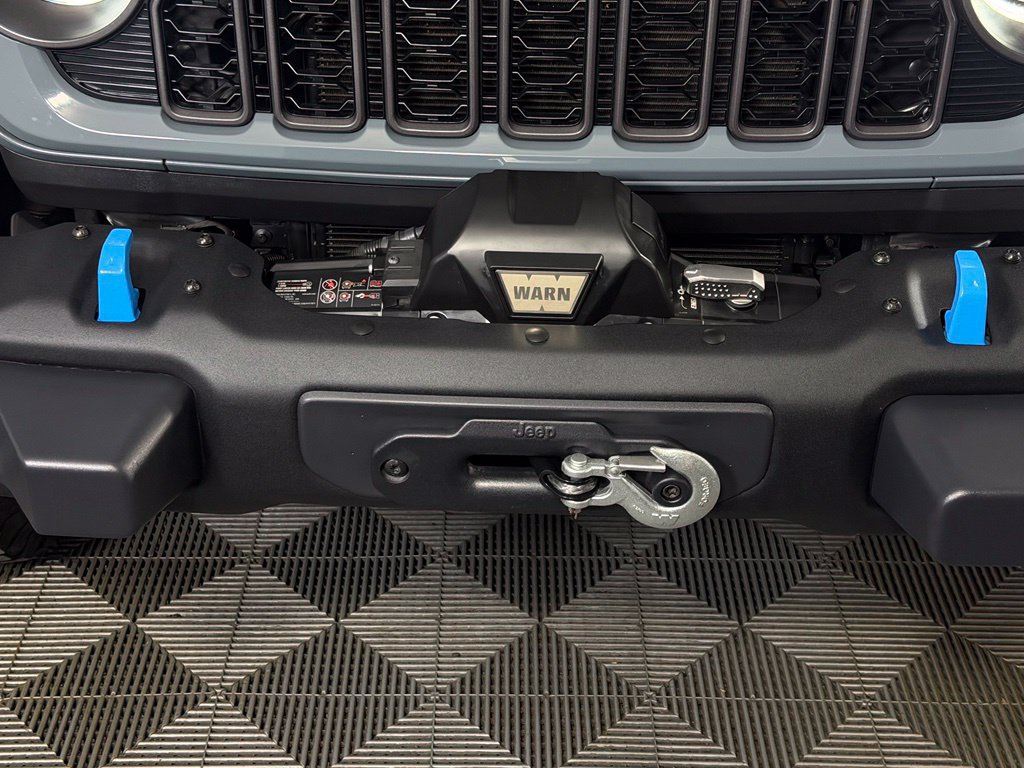 Used 2024 Jeep Wrangler Unlimited Rubicon 4xe w/ Capability Package AWD/4WD image 14