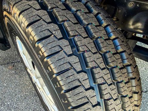 Used 2020 Ford Transit 250 Medium Roof w/ Load Area Protection Package image 15