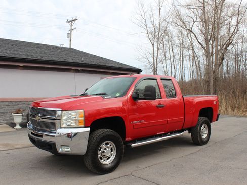 Used 2008 Chevrolet Silverado 2500 LT w/ 1LT Convenience Package image 10