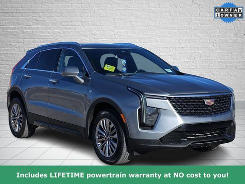 Used 2024 Cadillac XT4 Premium Luxury image 6