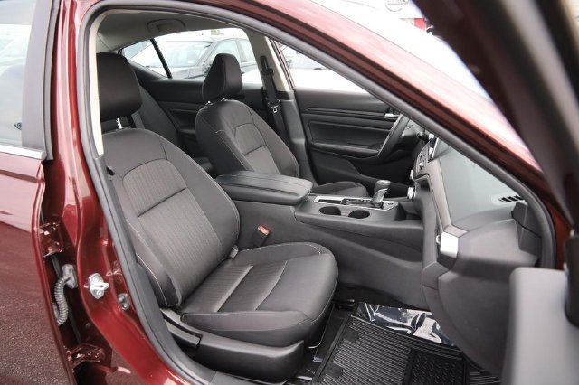 Certified 2025 Nissan Altima 2.5 SV FWD image 27