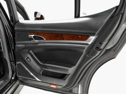 Used 2010 Porsche Panamera Turbo image 50