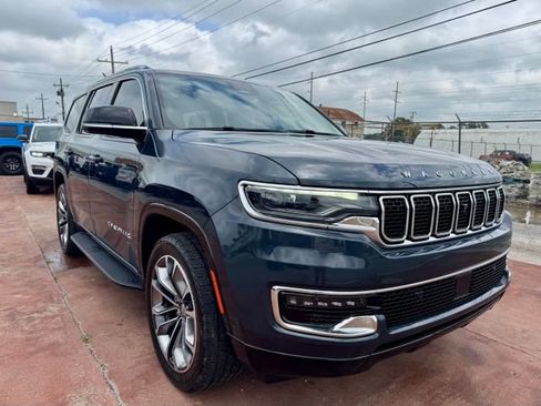Used 2023 Jeep Wagoneer 2WD w/ Convenience Group I image 3