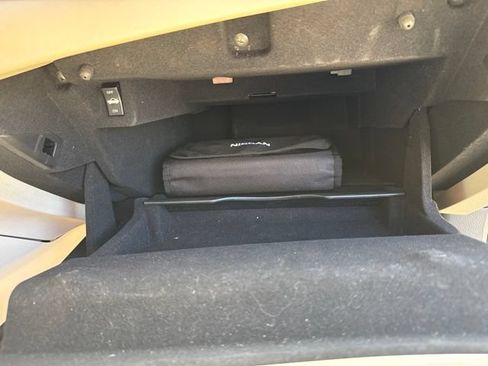 Used 2016 Nissan Maxima Platinum FWD image 37