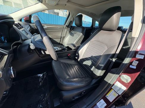 Used 2013 Ford Fusion SE image 17