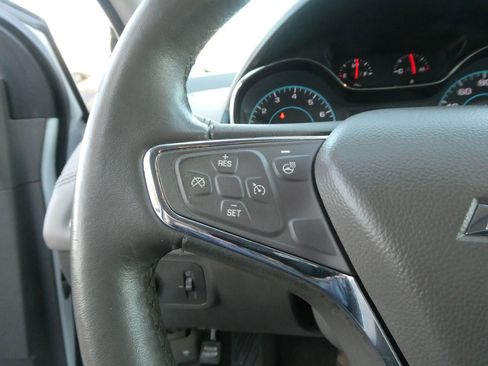 Used 2017 Chevrolet Cruze Premier image 17