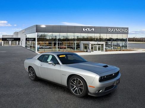 Used 2022 Dodge Challenger R/T w/ Plus Package RWD image 10