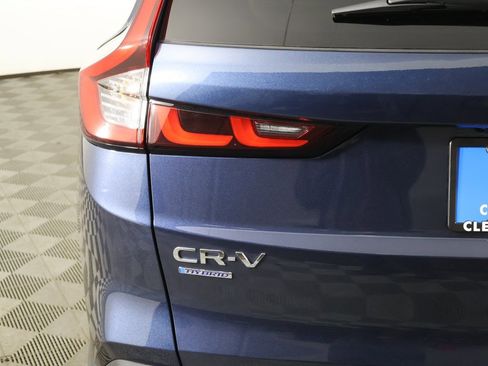 Used 2025 Honda CR-V Sport Touring image 17