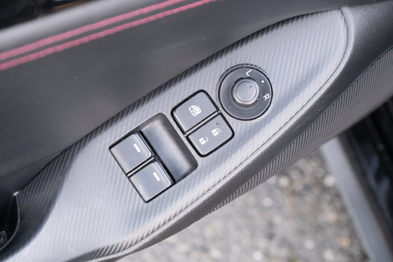 Used 2018 MAZDA MX-5 Miata RF Grand Touring RWD image 12