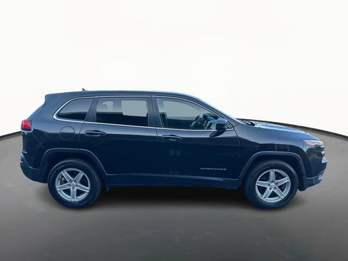 Used 2015 Jeep Cherokee Latitude AWD/4WD image 2