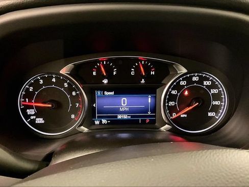 Used 2023 GMC Acadia SLE FWD image 27