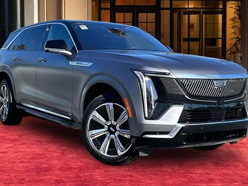 New 2026 Cadillac Escalade IQ Luxury 2 w/ LPO, Floor Liner Package AWD/4WD image 2