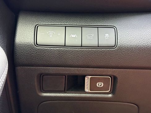 Used 2022 Hyundai Santa Fe SEL w/ Convenience Package FWD image 10