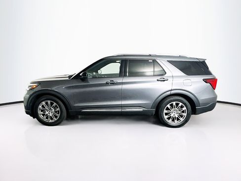 Used 2025 Ford Explorer Platinum image 4