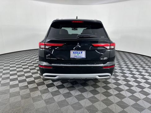 Used 2025 Mitsubishi Outlander 4WD Plug-In Hybrid image 6
