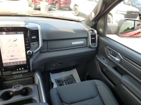 Used 2025 RAM 1500 Big Horn AWD/4WD image 21