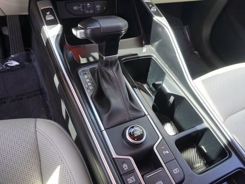 Used 2025 Kia Sorento EX w/ Panoramic Sunroof Package FWD image 20