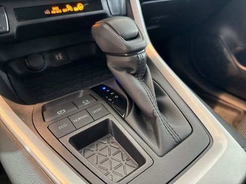 Used 2023 Toyota RAV4 LE image 27