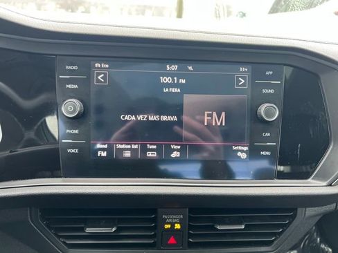 Used 2019 Volkswagen Jetta SEL image 16