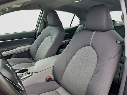Used 2022 Toyota Camry LE FWD image 23