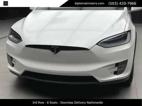 Used 2018 Tesla Model X 75D image 14