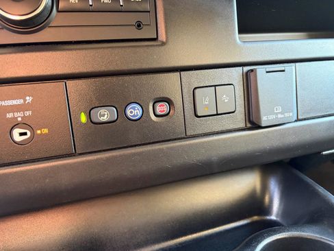 Used 2021 Chevrolet Express 3500 LT w/ LT Preferred Equipment Group image 17