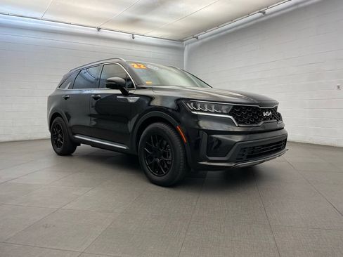 Used 2022 Kia Sorento S FWD image 3