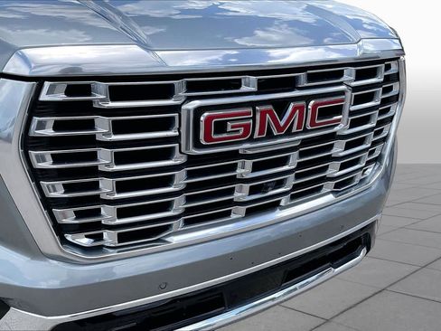 Used 2025 GMC Yukon XL Denali w/ Denali Reserve Package RWD image 29