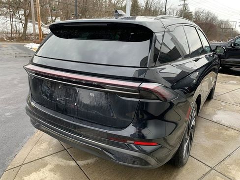 New 2026 Lincoln Nautilus Reserve w/ Jet Appearance Package image 13