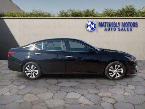 Used 2020 Nissan Altima 2.5 S image 2